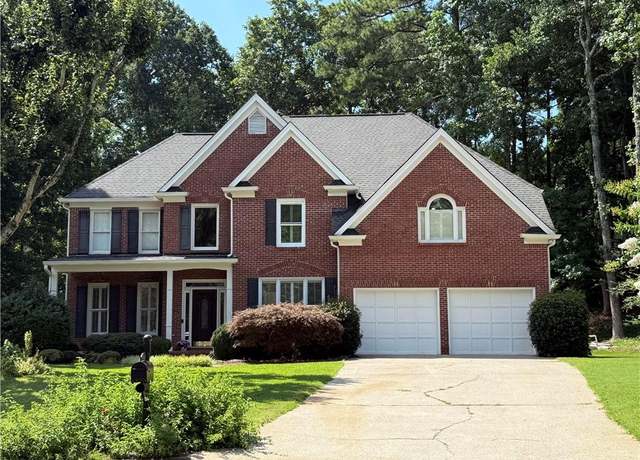 Property at 3095 Walnut Creek Dr, Alpharetta, GA 30005, 5 beds, 4 baths