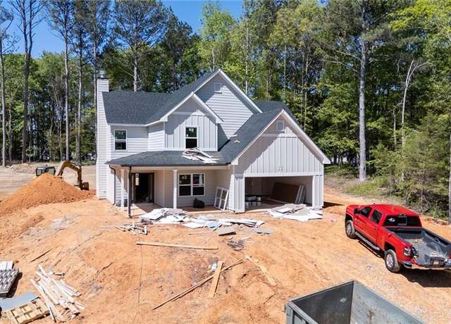 Property at 109 Harrison Ln NE, Calhoun, GA 30701, 3 beds, 2.5 baths