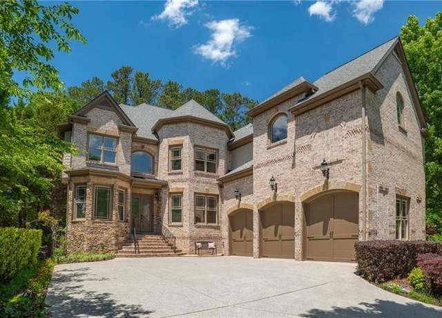 Property at 3680 Milton Park Dr, Alpharetta, GA 30022, 7 beds, 6.5 baths