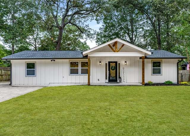 Property at 2740 Ivanhoe Ln SE, Smyrna, GA 30082, 4 beds, 2 baths