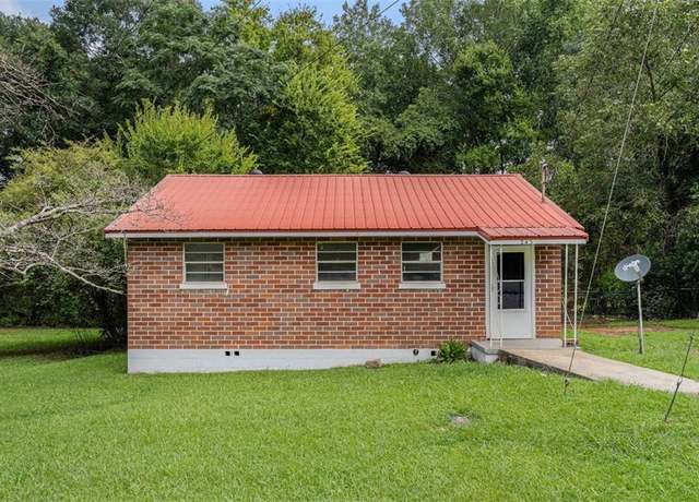 Property at 243 Glenn St, Jackson, GA 30233, 3 beds, 1 bath