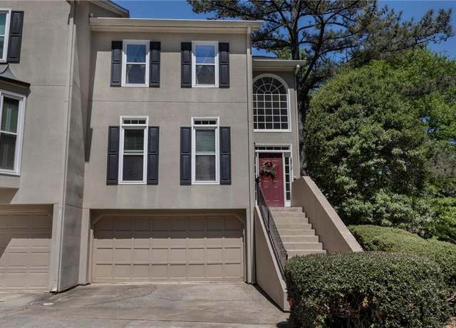Property at 2518 Oakwood Way SE, Smyrna, GA 30080, 3 beds, 3.5 baths