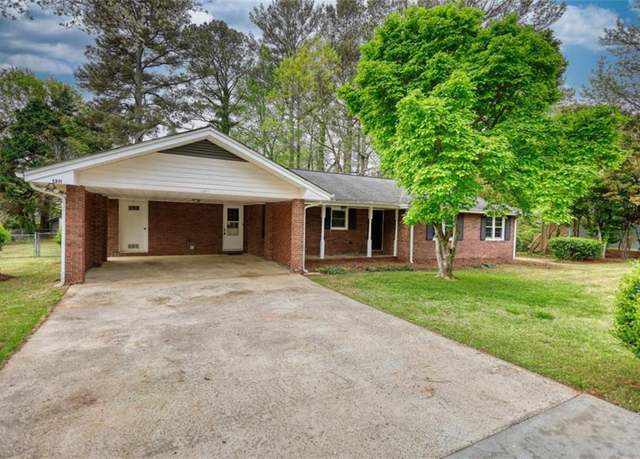 Property at 1311 Maple St SE, Conyers, GA 30013, 3 beds, 2 baths