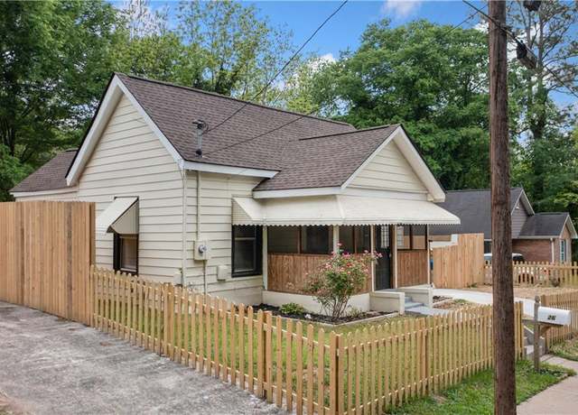 Property at 26 Walker St, Cartersville, GA 30120, 2 beds, 2 baths