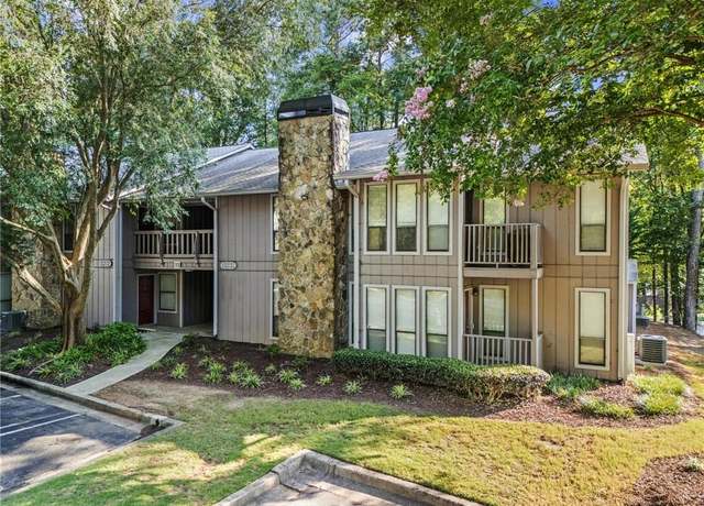 Property at 3991 Woodridge Way, Tucker, GA 30084, 2 beds, 2 baths