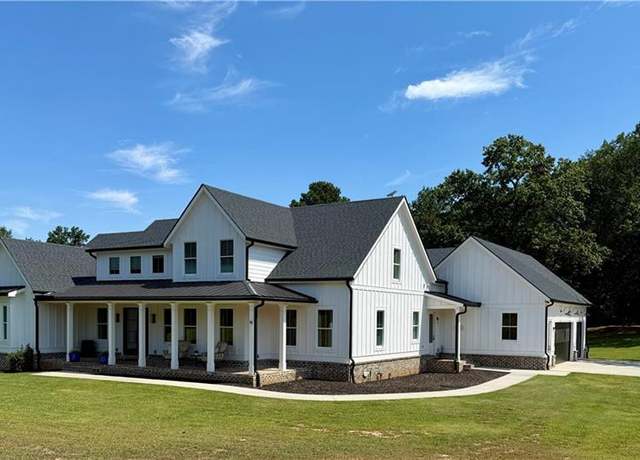 Property at 4621 Stanley Rd, Flowery Branch, GA 30542, 6 beds, 5.5 baths