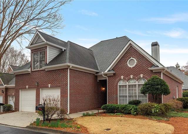 Property at 6275 Glen Oaks Ln, Atlanta, GA 30328, 3 beds, 2.5 baths