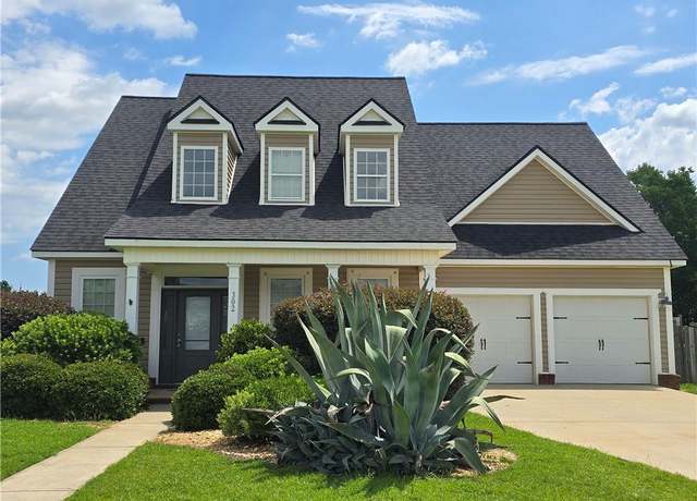Property at 302 Meyers Lake Dr, Warner Robins, GA 31088, 3 beds, 2.5 baths