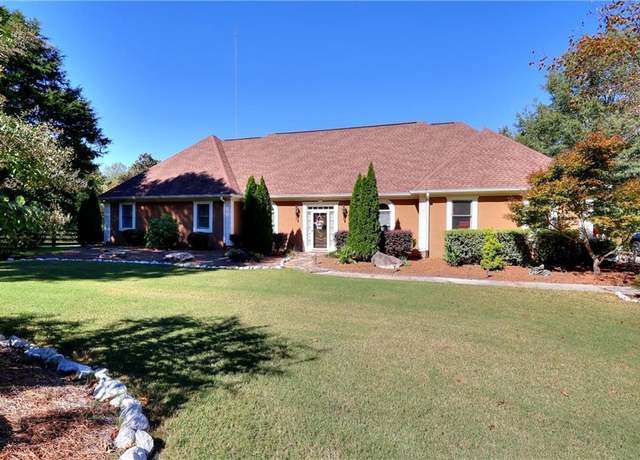 Property at 3889 Pineybrook Dr, Loganville, GA 30052, 3 beds, 3.5 baths