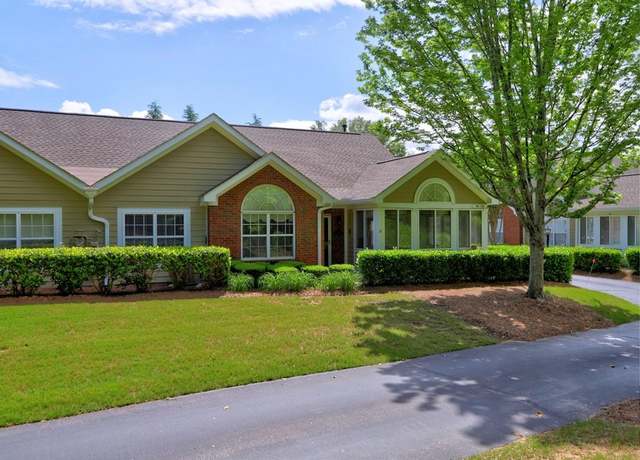 Property at 106 Vintage Club Cir, Marietta, GA 30066, 2 beds, 2 baths