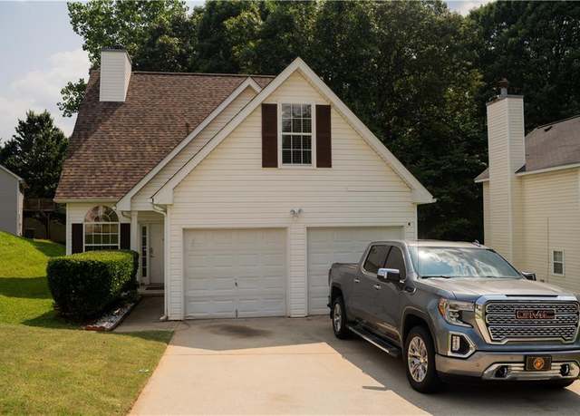 Property at 3269 N Winds Trl N, Douglasville, GA 30135, 5 beds, 2.5 baths