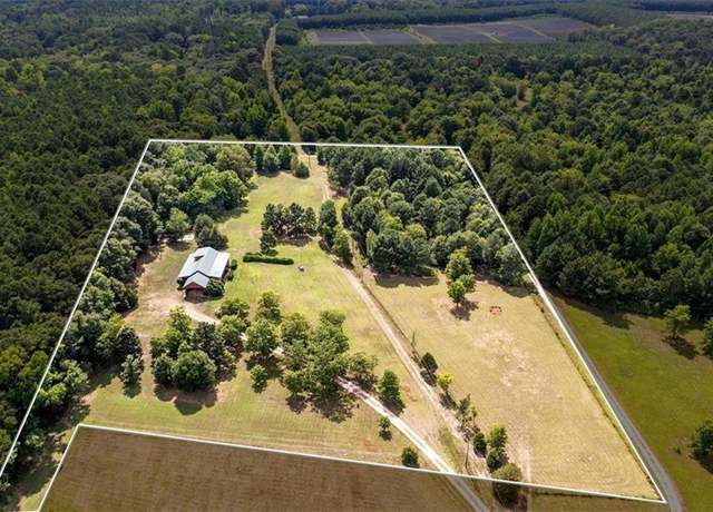 Property at 347 Finney Rd, Pine Mountain, GA 31822, 4 beds, 3 baths