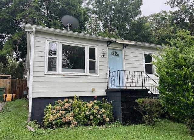 Property at 286 Booker St SW, Atlanta, GA 30315, 2 beds, 1 bath