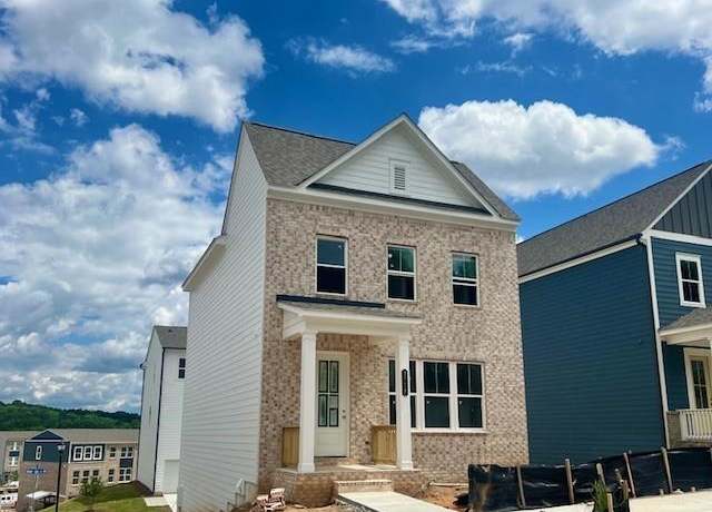 Property at 2733 Creek View Ter NW, Atlanta, GA 30318, 4 beds, 3.5 baths