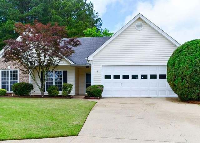 Property at 282 Ellesmere Ct, Buford, GA 30518, 3 beds, 2 baths