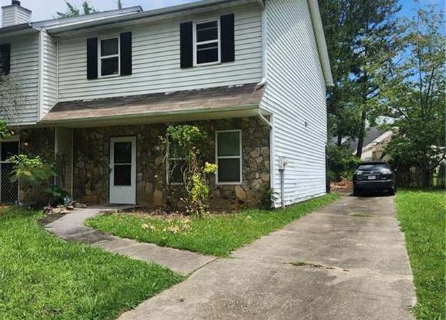 Property at 3503 Ten Oaks Ct, Powder Springs, GA 30127, 3 beds, 2.5 baths