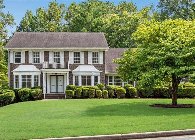 Property at 1325 Wyntercreek Rd, Dunwoody, GA 30338, 5 beds, 3 baths