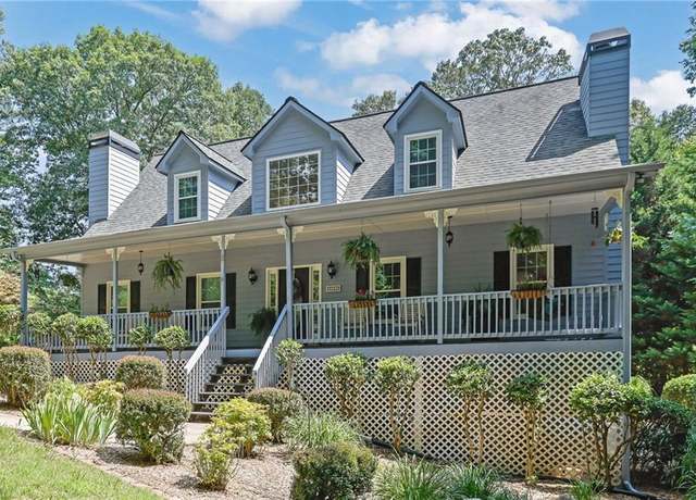 Property at 422 Gold Crest Dr, Dahlonega, GA 30533, 3 beds, 2.5 baths