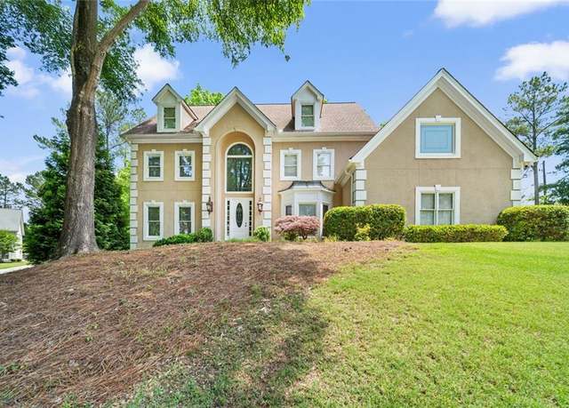 Property at 125 Savannah Estates Dr, Atlanta, GA 30350, 4 beds, 3 baths