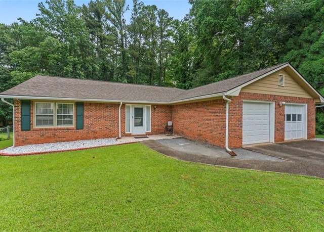 Property at 1738 Sherry Ln, Jonesboro, GA 30236, 3 beds, 2 baths