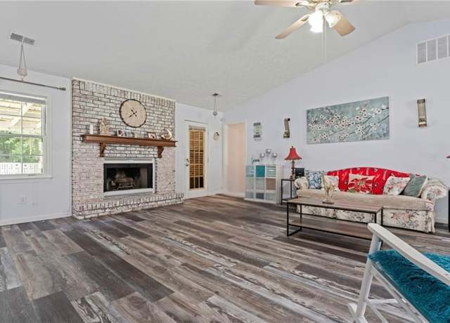 Property at 1738 Sherry Ln, Jonesboro, GA 30236, 3 beds, 2 baths