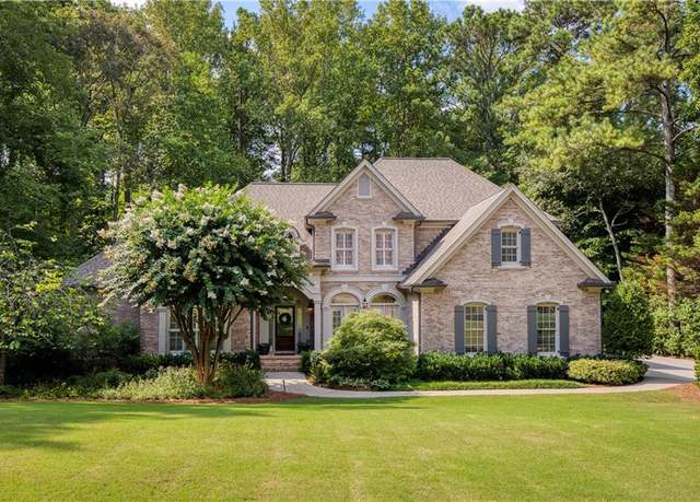 Property at 711 Hallbrook Ct, Alpharetta, GA 30004, 4 beds, 3.5 baths