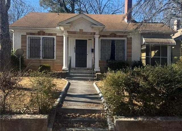 Property at 1423 Graham St SW, Atlanta, GA 30310, 3 beds, 1 bath