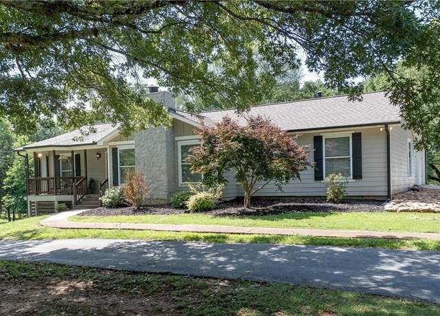 Property at 8321 Banks Mill Rd, Douglasville, GA 30135, 5 beds, 3 baths
