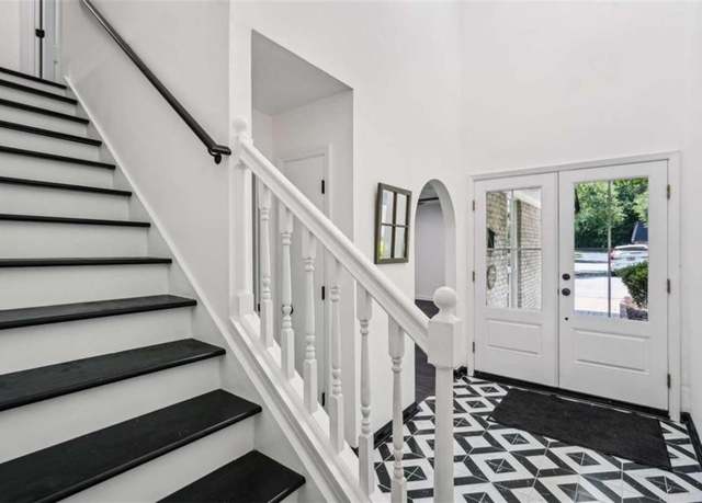 Property at 5490 Chemin De Vie, Sandy Springs, GA 30342, 3 beds, 2.5 baths