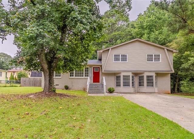 Property at 1202 Palisades Ln, Ellenwood, GA 30294, 3 beds, 2 baths