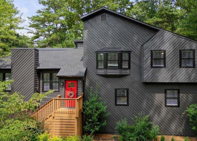 Property at 2677 Forest Way NE, Marietta, GA 30066, 5 beds, 3 baths