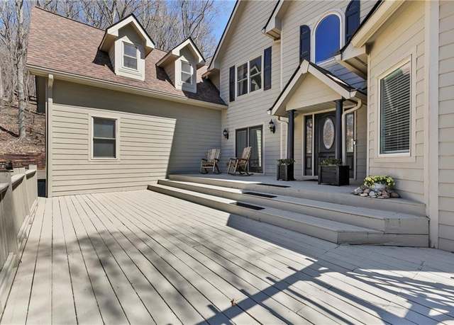 Property at 64 Fairview Ct, Jasper, GA 30143, 4 beds, 4.5 baths
