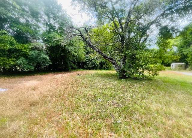 Property at 1714 W Lincoln Ave, Albany, GA 31707