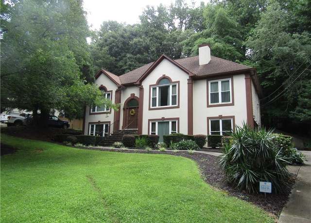 Property at 5820 Elm Tree Dr, Buford, GA 30518, 4 beds, 3 baths