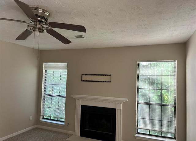 Property at 551 Windchase Ln, Stone Mountain, GA 30083, 1 bed, 1 bath