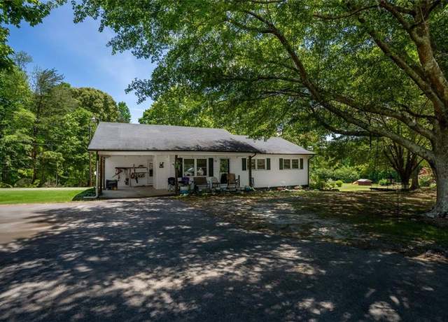 Property at 5519 Latty Rd, Lula, GA 30554, 3 beds, 2 baths
