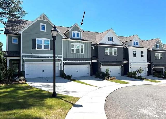 Property at 2559 Oakbourne Ln, Smyrna, GA 30080, 3 beds, 2.5 baths