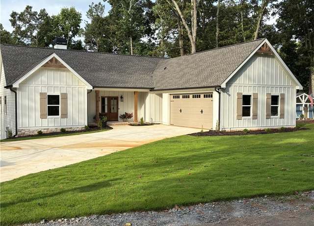 Property at 912 Oak Dr, Woodstock, GA 30189, 3 beds, 4 baths