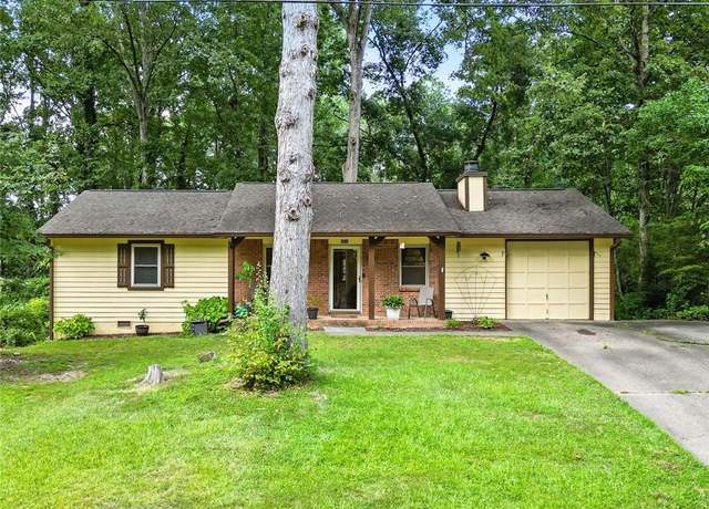 Property at 3893 Tanglewood Rd, Snellville, GA 30039, 3 beds, 2 baths