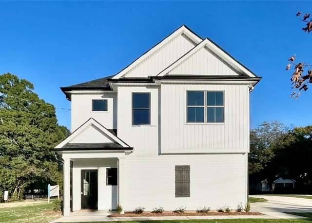 Property at 12 Confederate St NW, Cartersville, GA 30121, 3 beds, 2.5 baths
