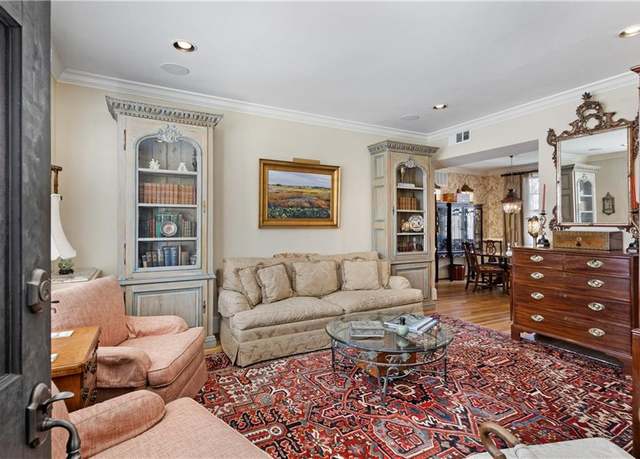 Property at 30 Collier Rd NW #6, Atlanta, GA 30309, 1 bed, 1 bath