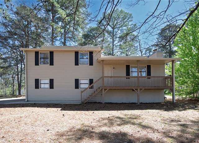 Property at 4130 N Quail Dr, Douglasville, GA 30135, 3 beds, 2 baths