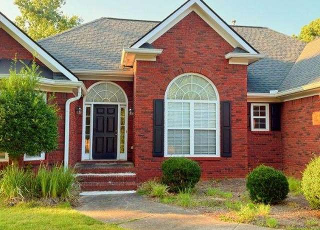Property at 2015 Wood Valley Dr, Loganville, GA 30052, 3 beds, 2.5 baths