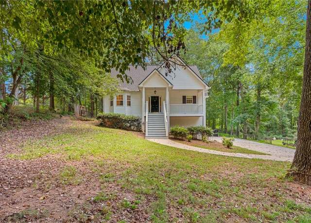 Property at 110 Lost Lake Trl, Villa Rica, GA 30180, 3 beds, 2 baths