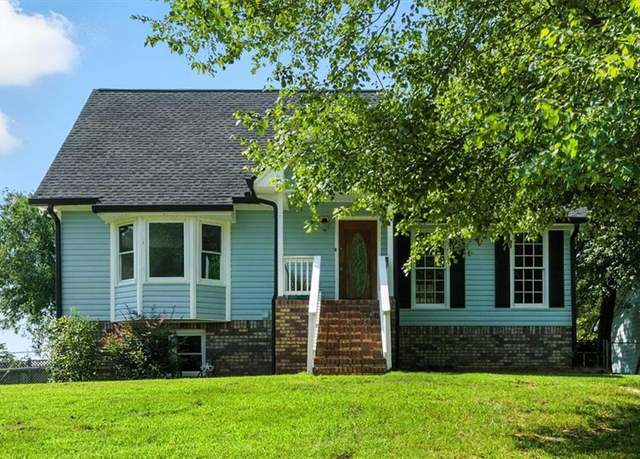 Property at 902 N Lassetter Cir, Villa Rica, GA 30180, 3 beds, 2 baths