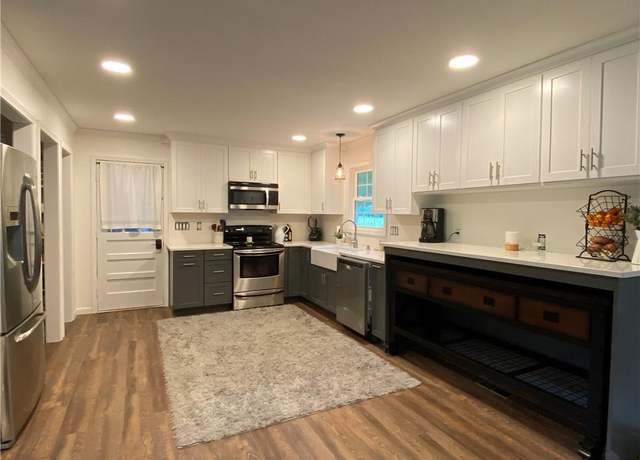 Property at 3478 Grant Dr NW, Kennesaw, GA 30144, 5 beds, 3 baths
