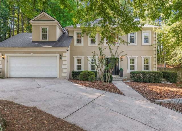 Property at 125 Georgian Manor Ct, Alpharetta, GA 30022, 5 beds, 3.5 baths