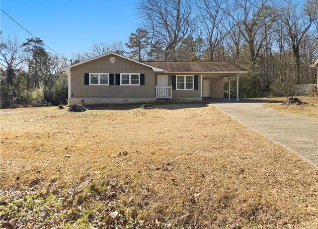 Property at 215 Lovebridge Dr SE, Calhoun, GA 30701, 3 beds, 2 baths