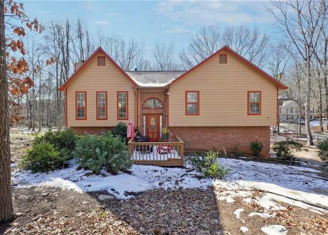 Property at 6851 Alexander Pkwy, Douglasville, GA 30135, 4 beds, 3 baths