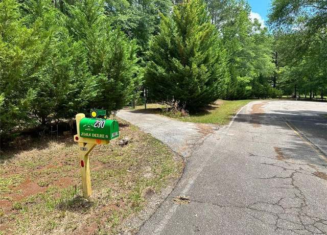 Property at 230 Vaughn Cir, Griffin, GA 30223, 2 beds, 2 baths